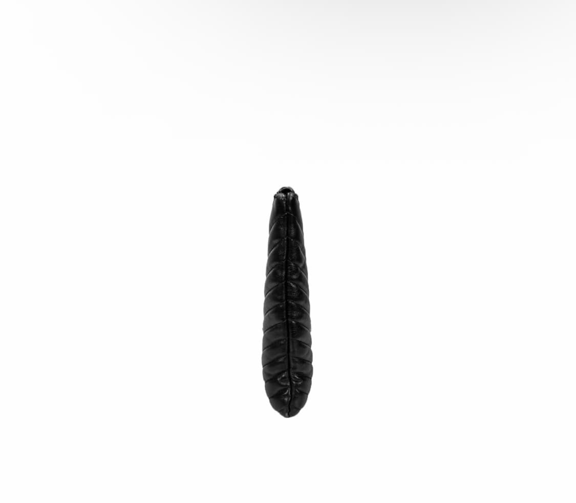 생로랑 카산드라 마틀라세 모노그램 로고 테블릿 파우치 클러치 블랙 금장 상품이미지2