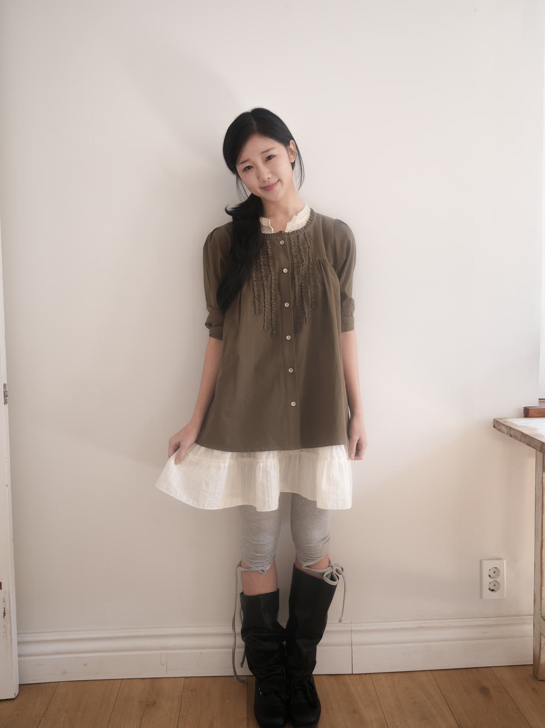 인앤양인하모니 모모 블라우스 카키 상품이미지1