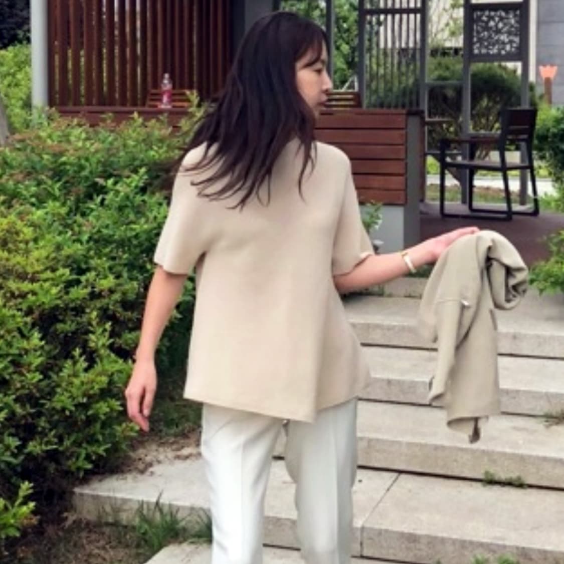 보웬(BOWEN) 베이지 홀가먼트 반팔니트 프리사이즈 새상품 상품이미지2