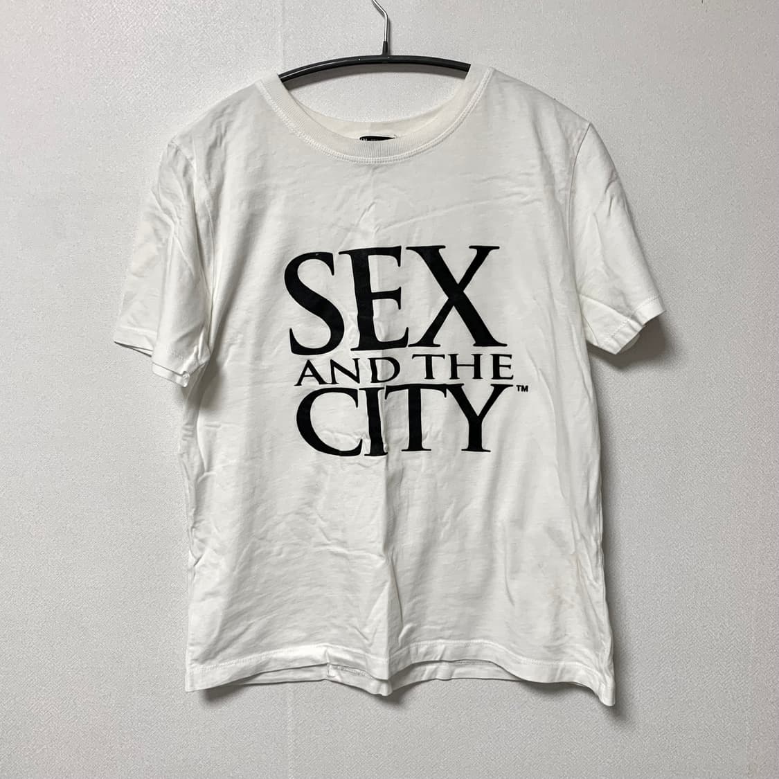 자라 섹스앤더시티 레터링 반팔티셔츠 상품이미지1