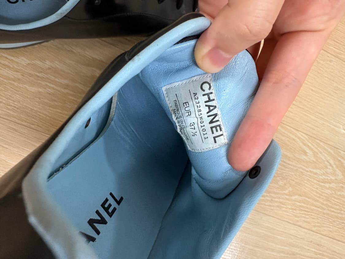 chanel 레더 블랙 스니커즈 37.5 (정품) 상품이미지6