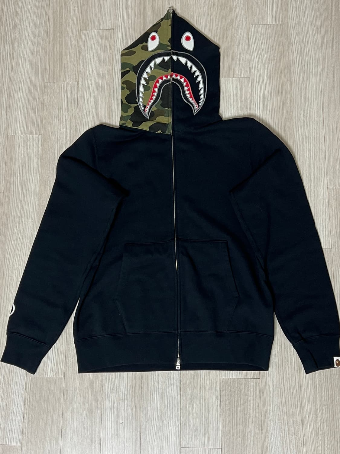 베이프 아플리케 샤크후드 판매합니다 ! 상품이미지1