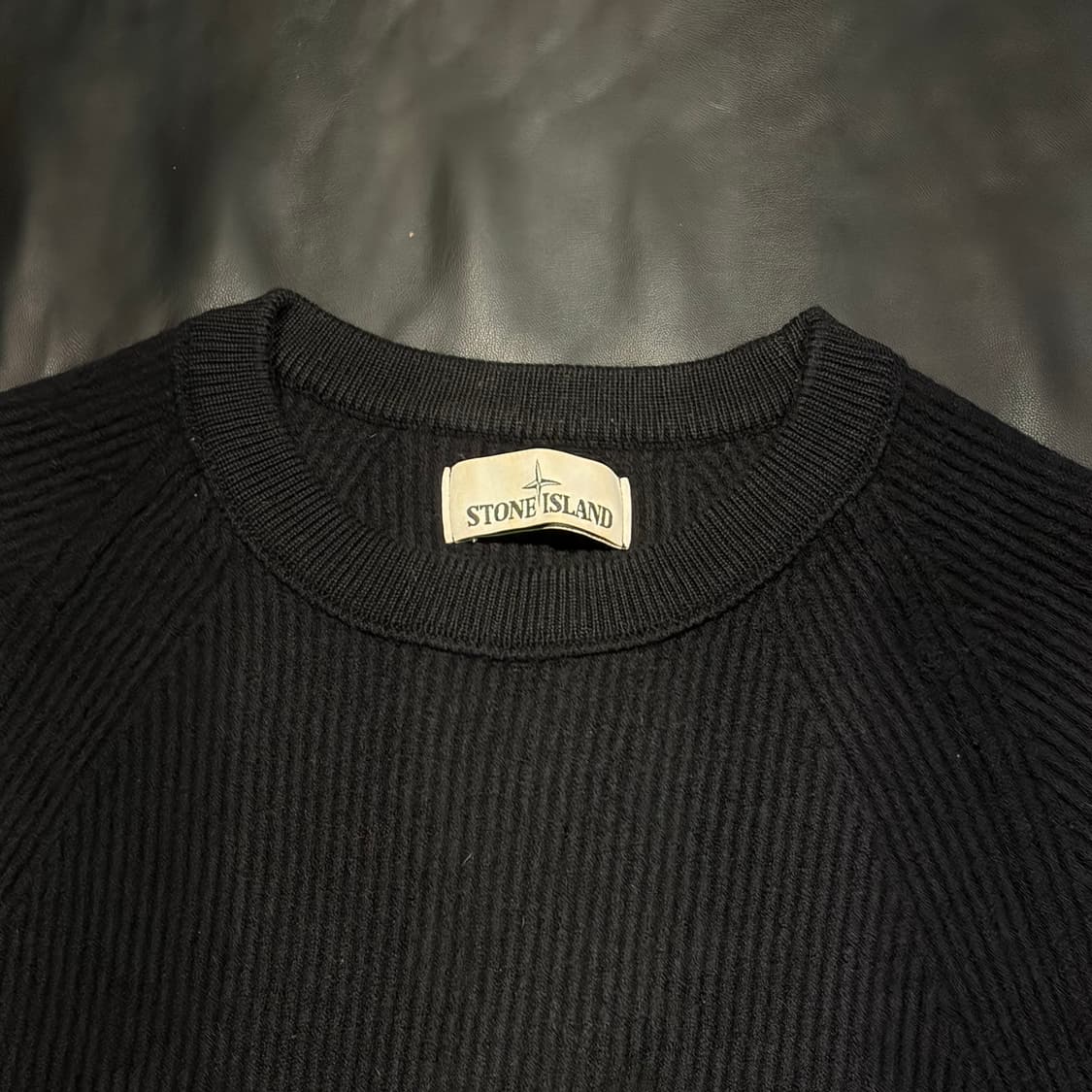 스톤아일랜드 와펜 패치 니트 상품이미지7
