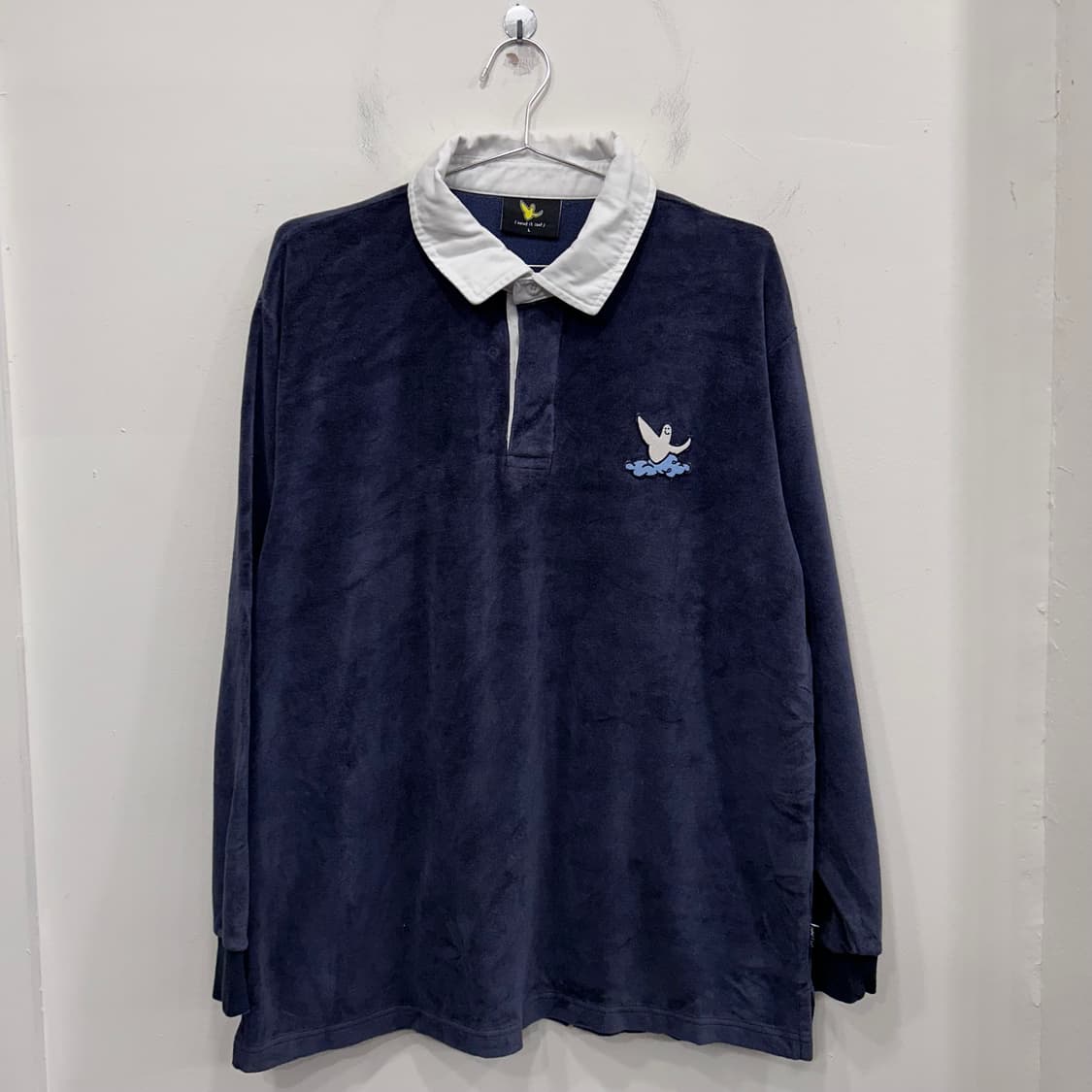 와릿이즌 와펜로고 벨벳 카라 맨투맨 상품이미지2