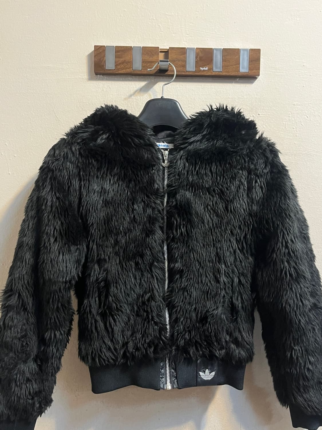 아디다스 퍼 후드 자켓 상품이미지2