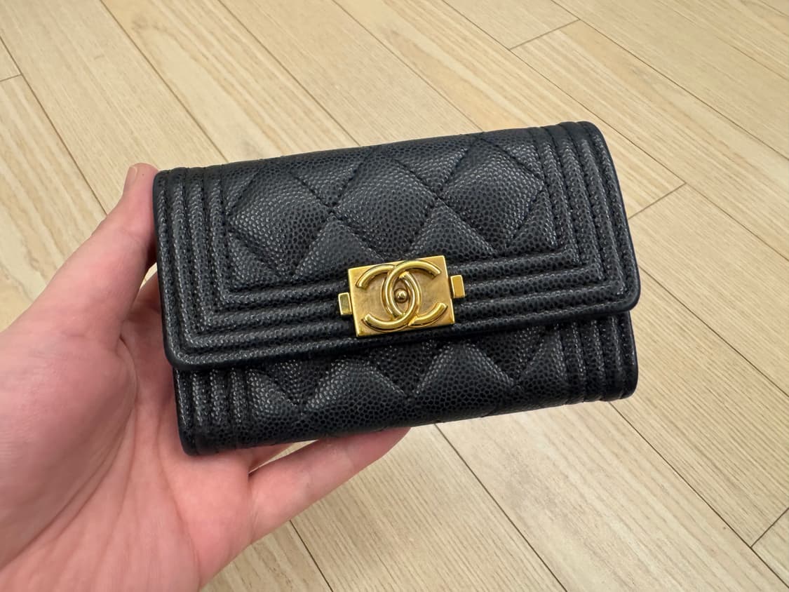 샤넬 보이 똑딱이 카드지갑 캐비어 블랙금장 30번대 상품이미지3