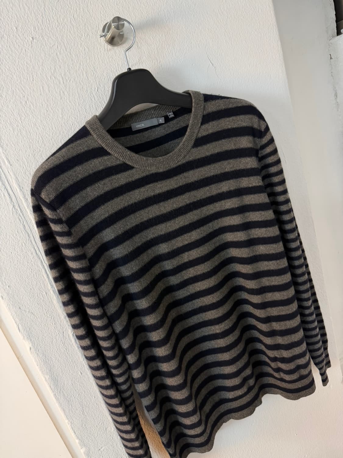 빈스 스트라이프 캐시미어 니트  상품이미지4
