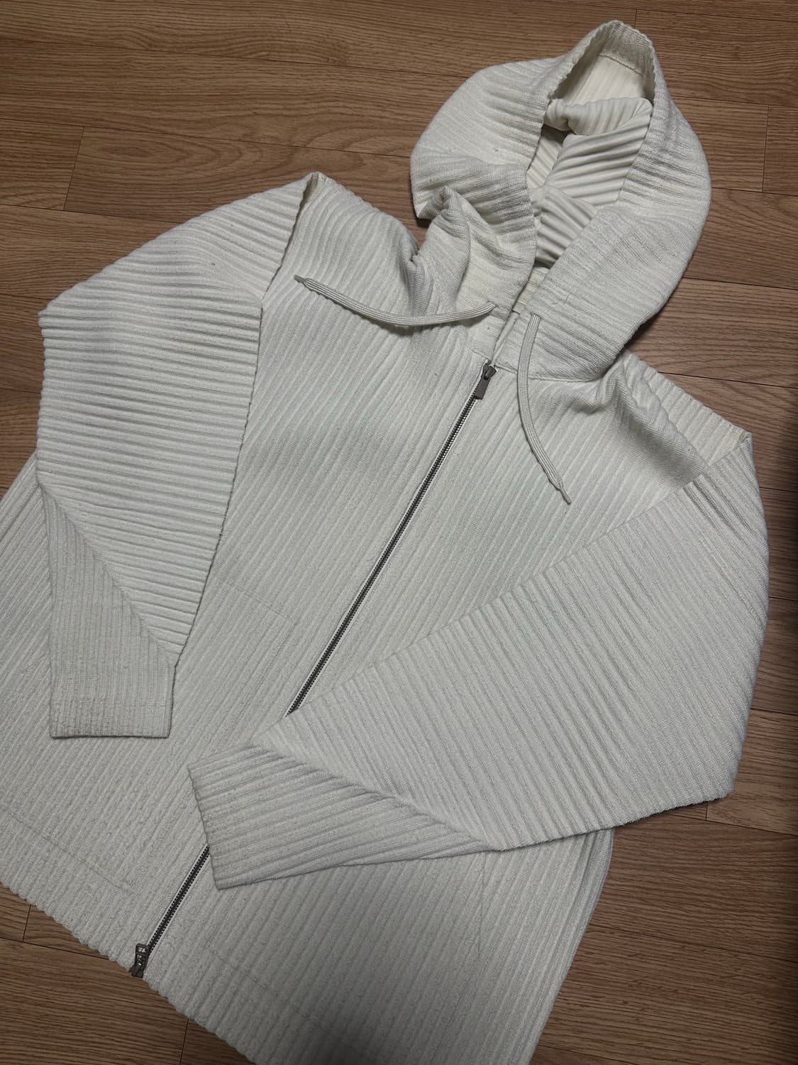 옴므플리츠 울라이크 집업 상품이미지1