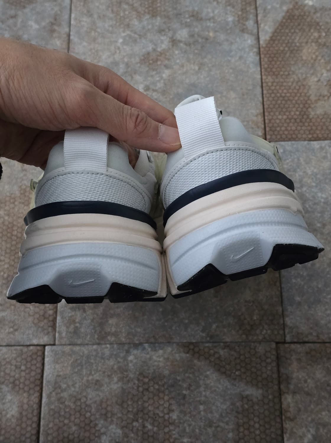 (250)나이키 v2k 런 플래티넘 틴트 상품이미지8