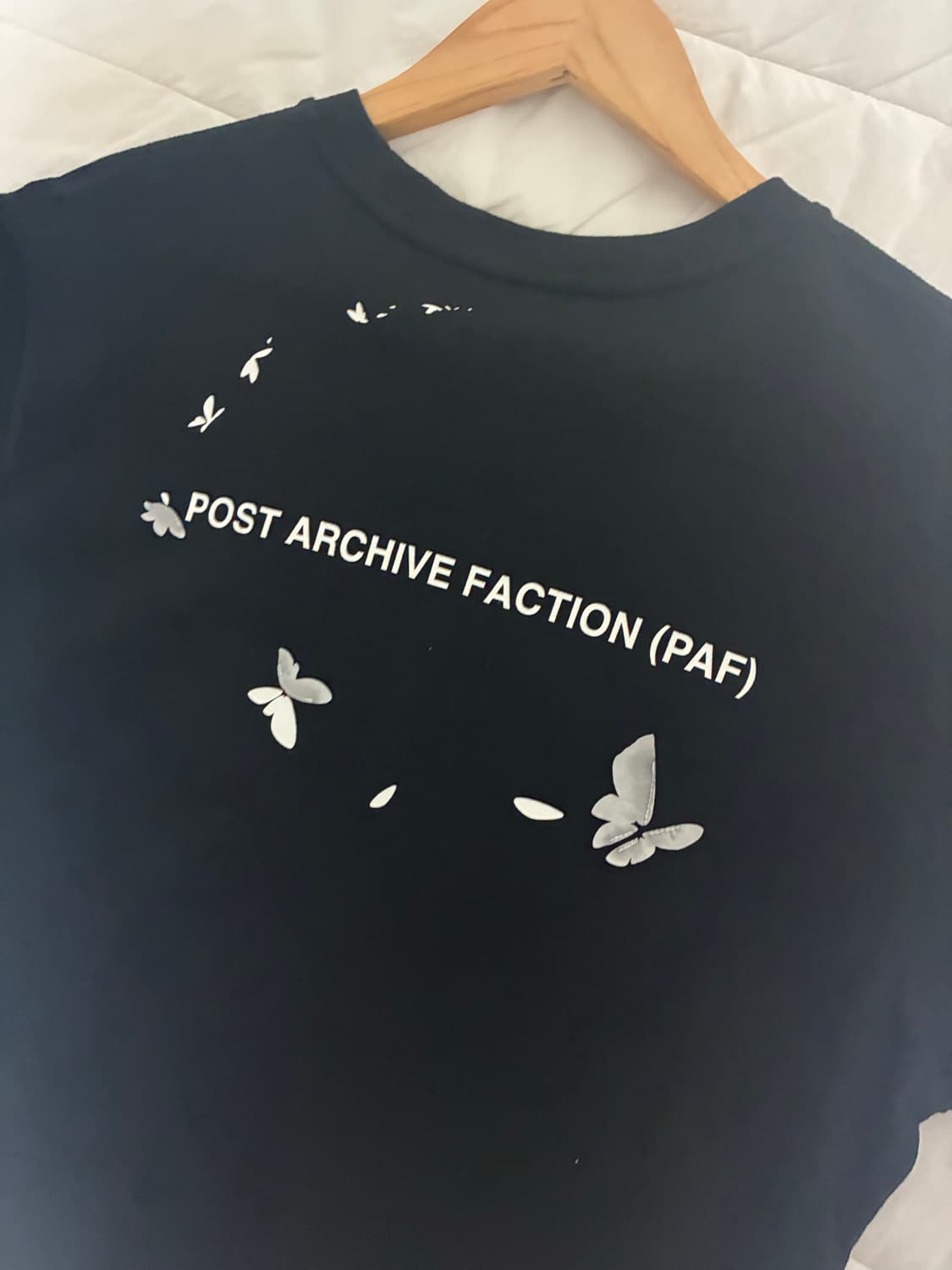 포스트아카이브팩션 수베니어 티 ,2025 봄 파리에디션 상품이미지2