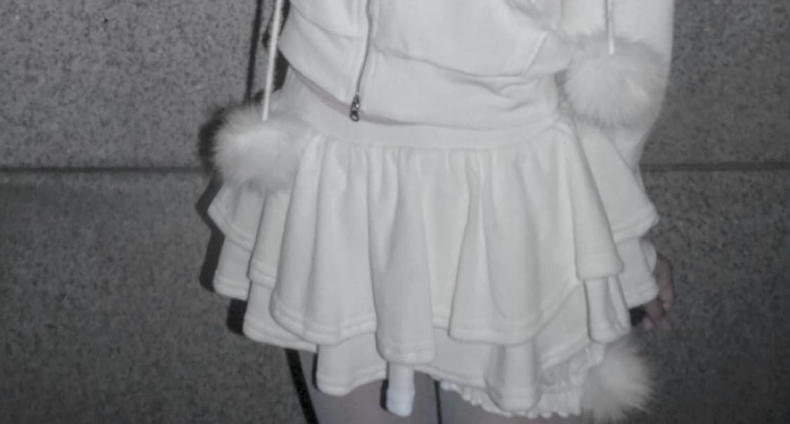 아이당클럽 벨벳 셋업 세트 화이트 폼폼 트레이닝 퍼 우사기 후드 상품이미지3