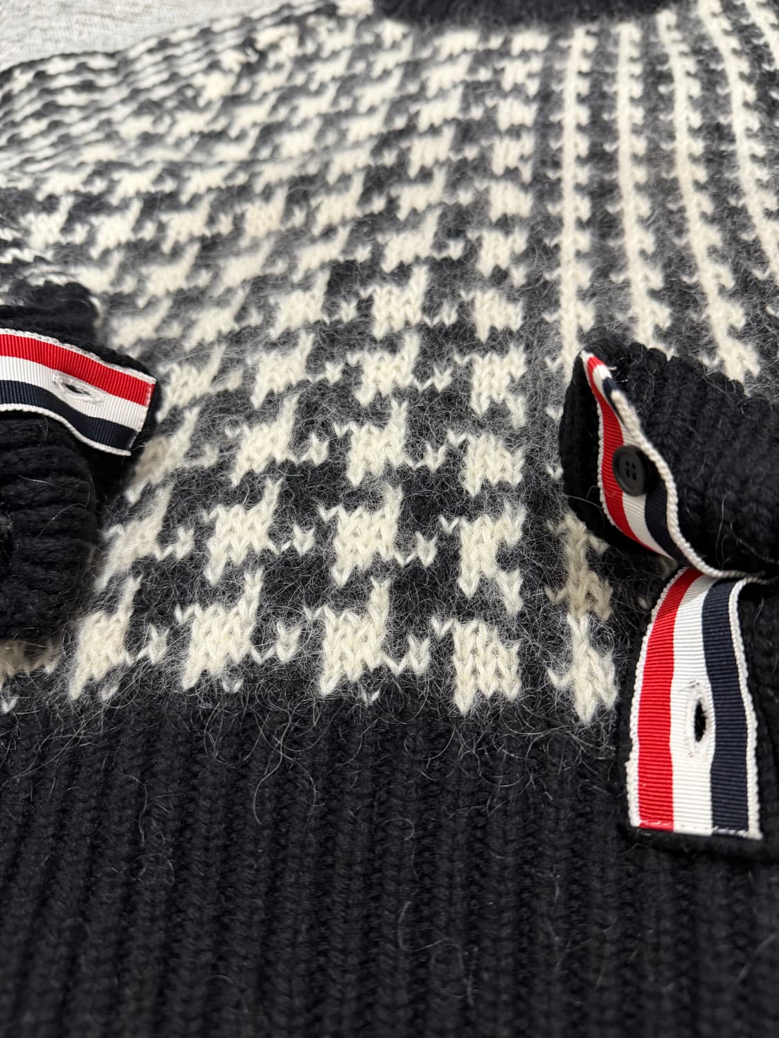  톰브라운 모헤어니트 1싸이즈 (귀한매물) 상품이미지2