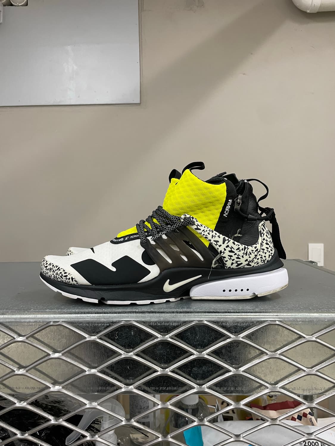 나이키 X 아크로님 에어 프레스토 형광 300 상품이미지1