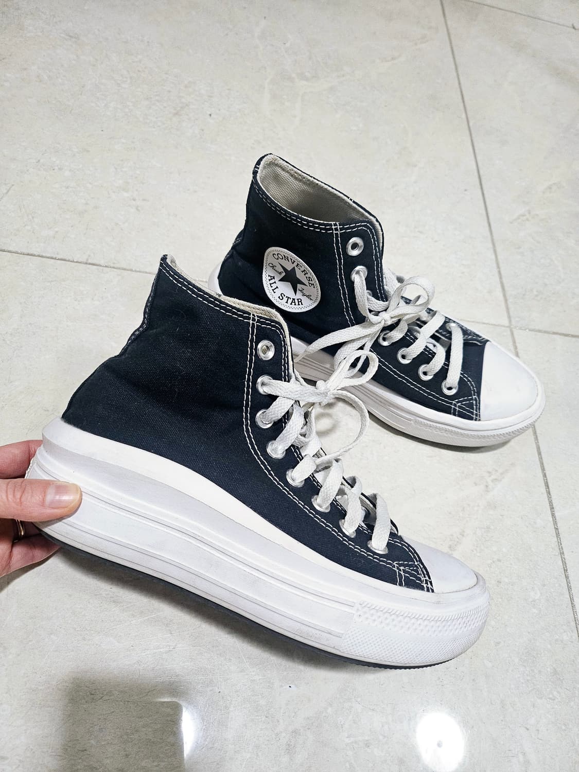 컨버스 척테일러 플랫폼 240 상품이미지1