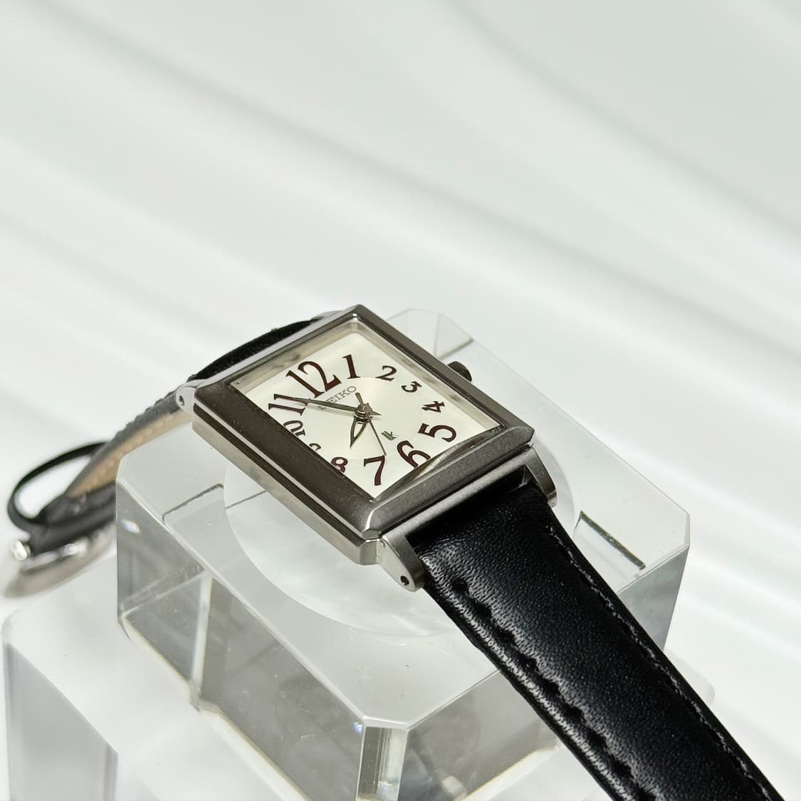 90s00s 빈티지 세이코 루키아 빈티지 탱크 볼드 넘버 워치 상품이미지9
