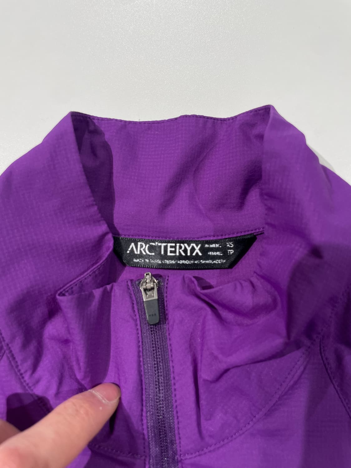 아크테릭스 퍼플 패커블 나일론 윈드 브레이커 상품이미지7