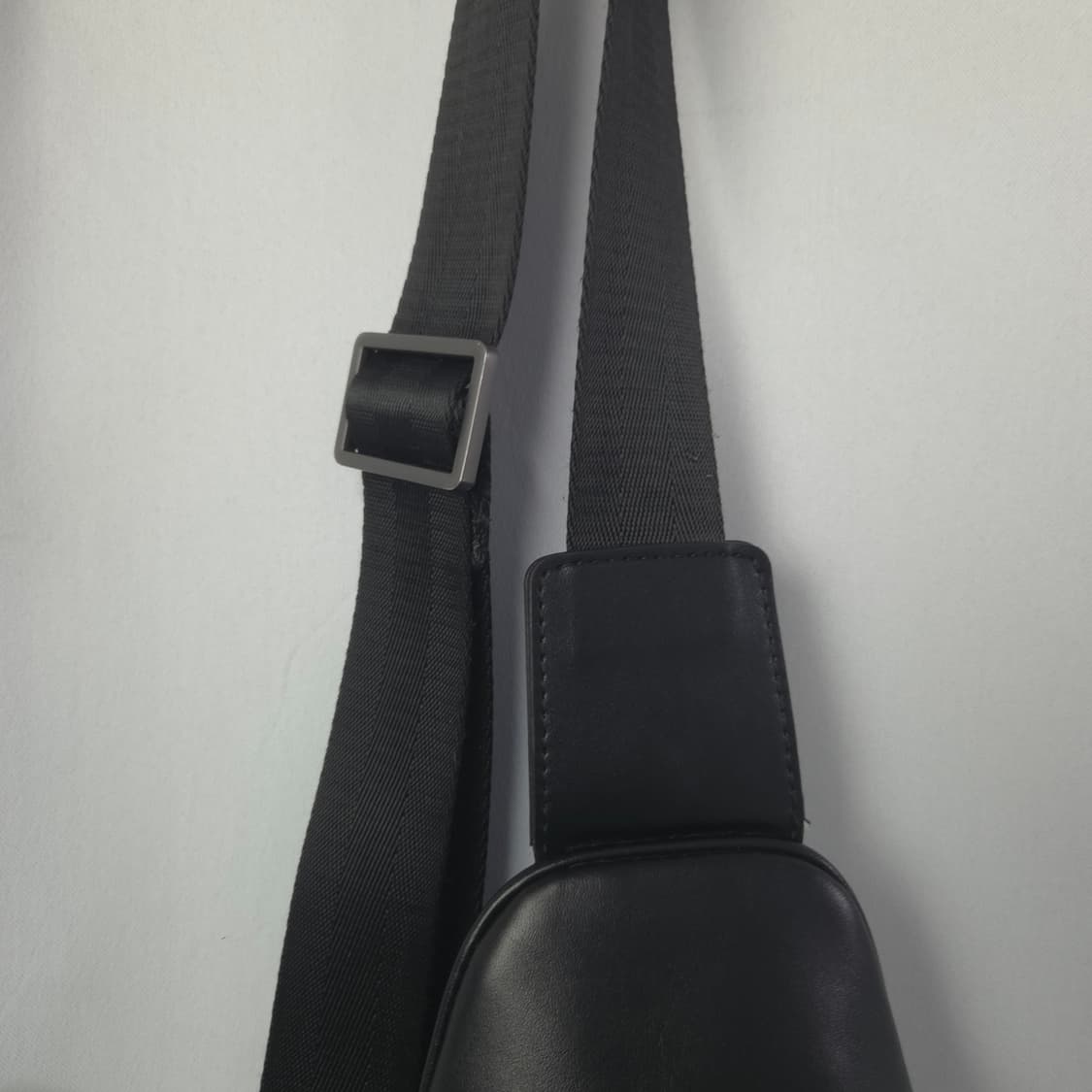 보테가베네타 힙색 슬링백  상품이미지7