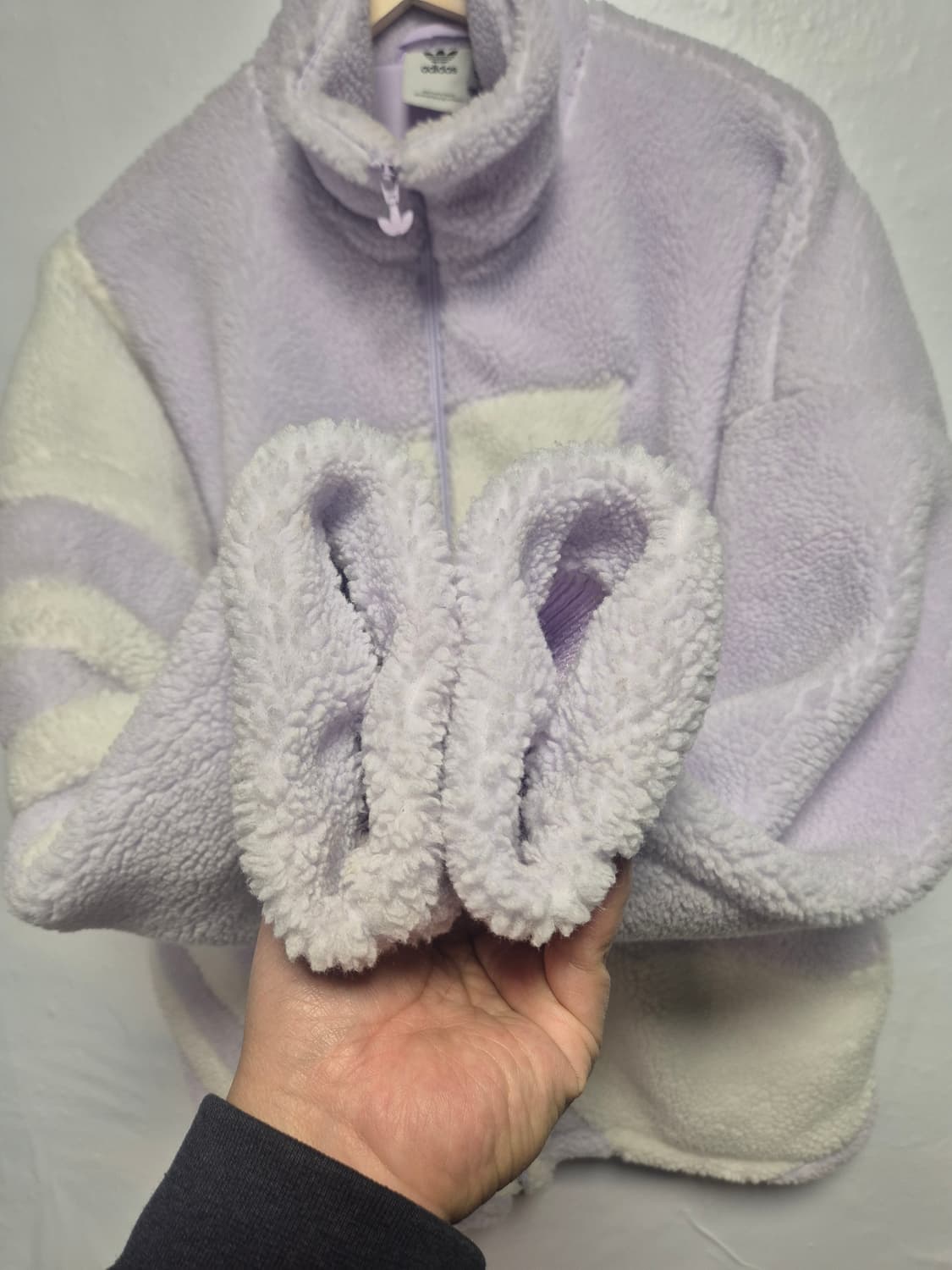 아디다스 쉐르파 퍼 플리스 자켓 라벤더 L사이즈(상태A급) 상품이미지5