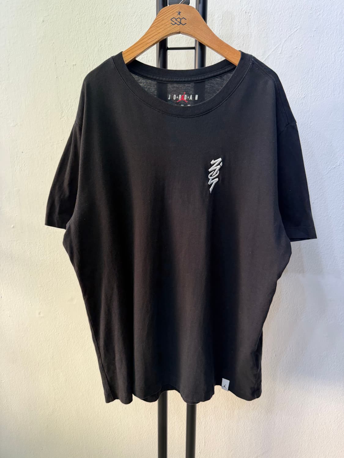 정품) 나이키 조던 블랙 반팔티 XXL 상품이미지1