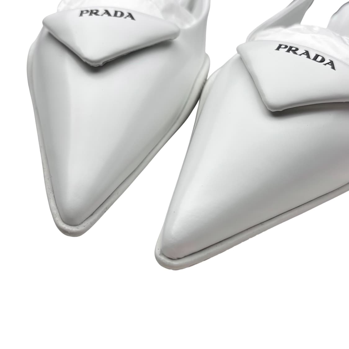 프라다 브러시드 발레리나 슬링백 삼각 로고 상품이미지3