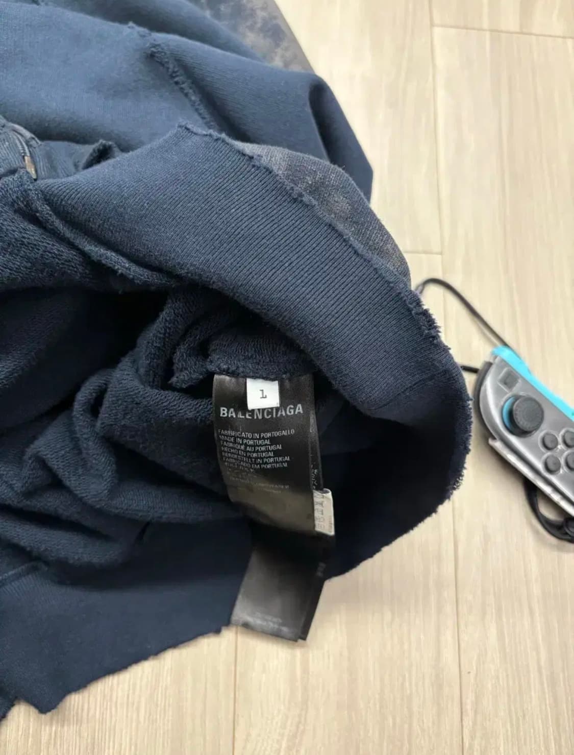 발렌시아가 더티 폴로 후드 집업 국문택 1 사이즈 상품이미지6