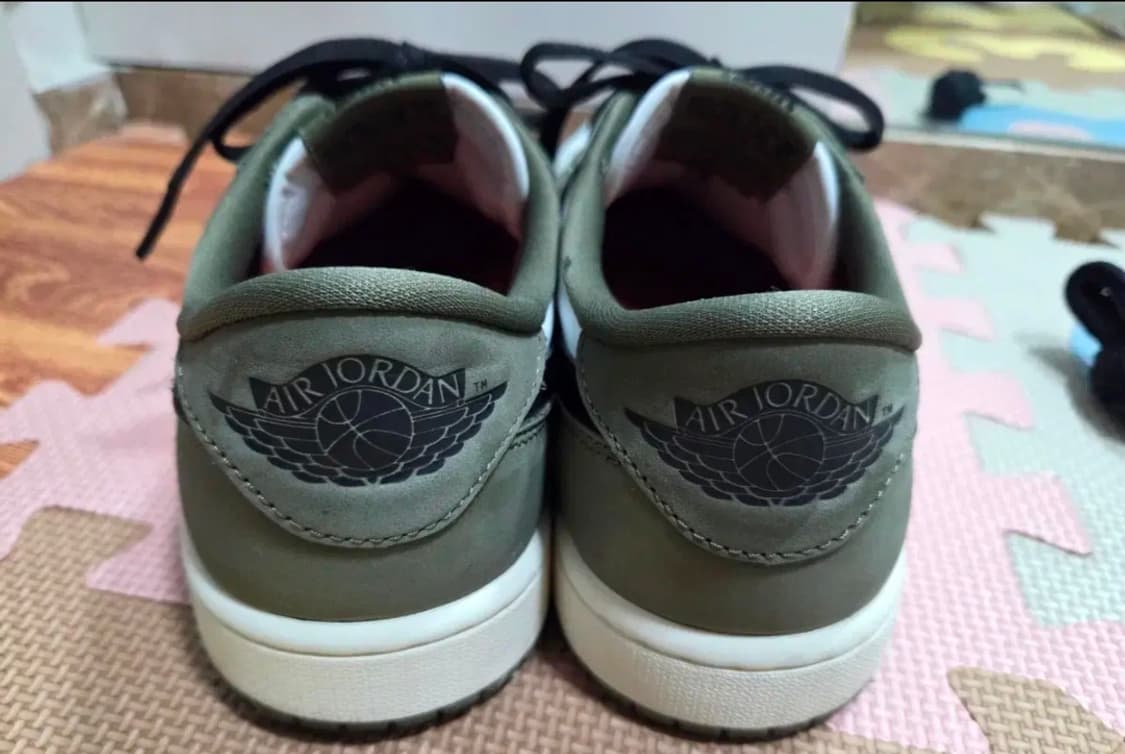 나이키 에어조던1 미디엄올리브 260 상품이미지3