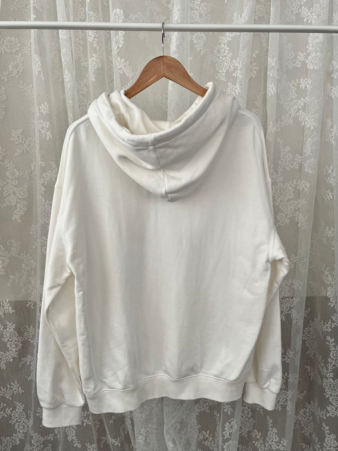 100) 아크메드라비 후드 티셔츠 아이보리 상품이미지2