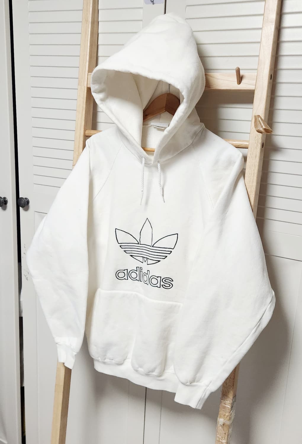 L 아디다스 90s 빅로고 오버핏 아이보리x화이트 후드티 상품이미지2