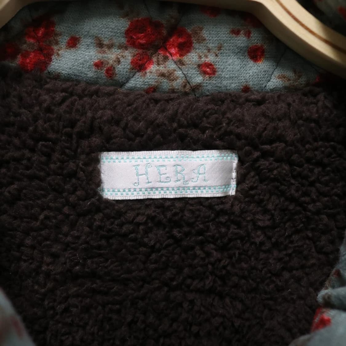 헤라 빈티지 플라워 퀼티드 코트 61113 상품이미지9