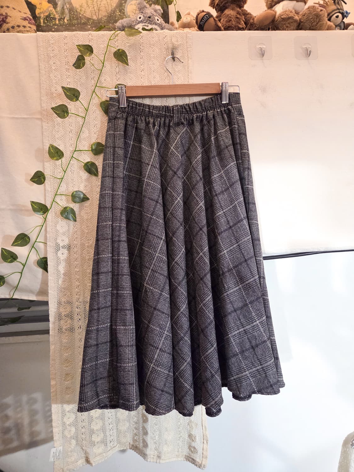 차콜 체크 롱스커트 상품이미지4