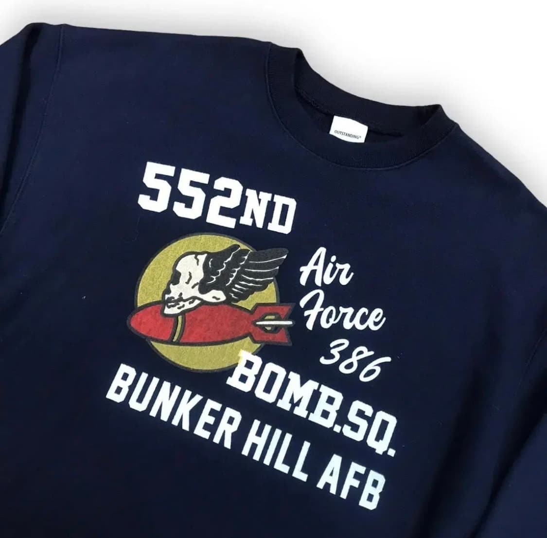 아웃스탠딩 맨투맨 상품이미지3