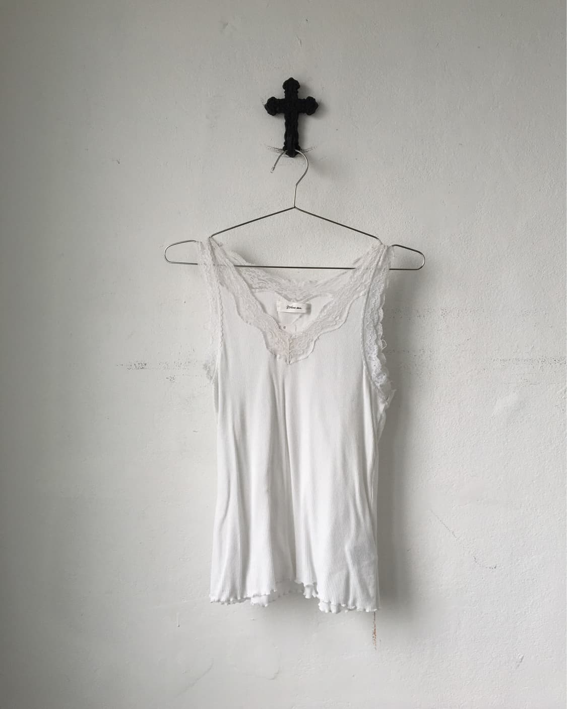 Lace trimming ribbed sleeveless 상품이미지1