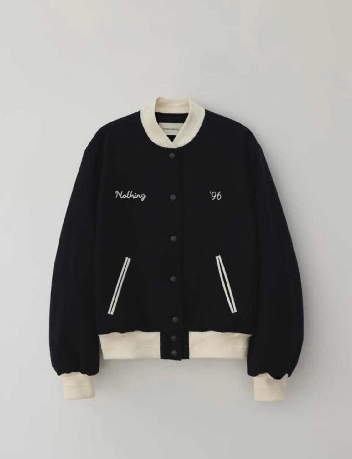 낫띵리튼 울 바시티 자켓 판매합니다. 상품이미지2