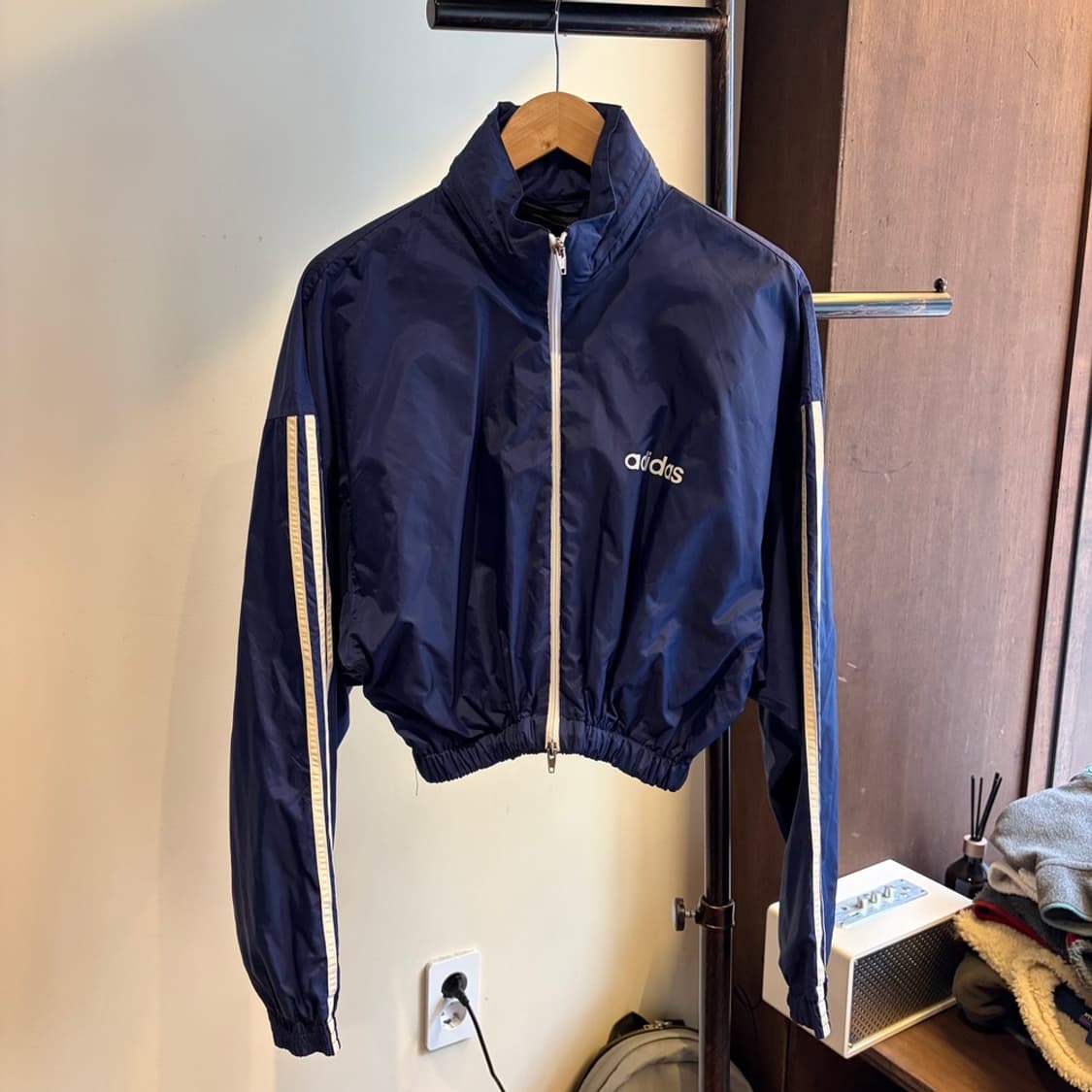 15235 - 아디다스 크롭 바람막이 자켓 상품이미지2