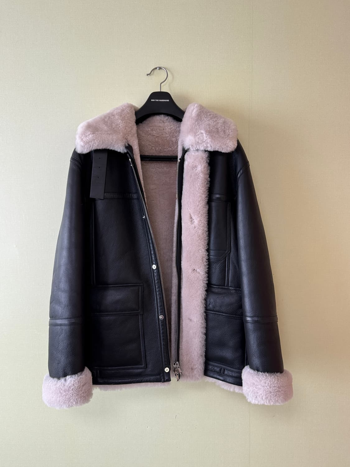 모마디자인 필드자켓 무스탕 50사이즈 블랙실버 상품이미지3