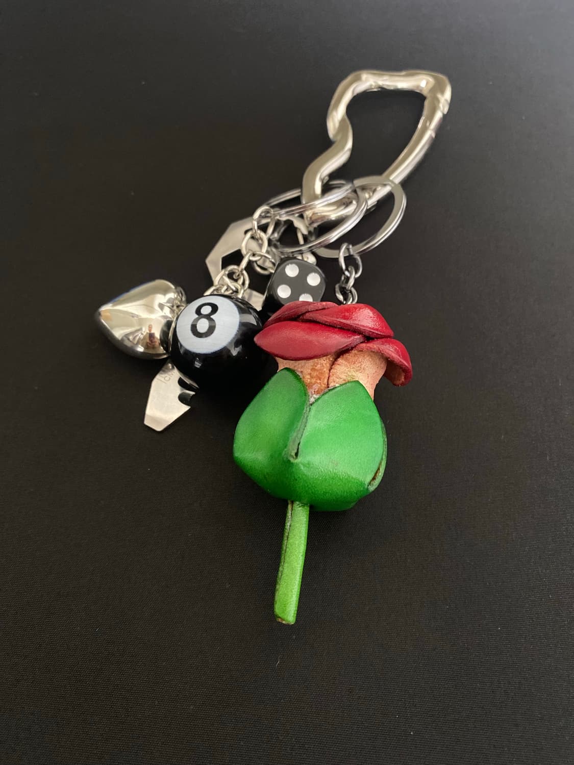 레트로 8볼 장미 키링 상품이미지2