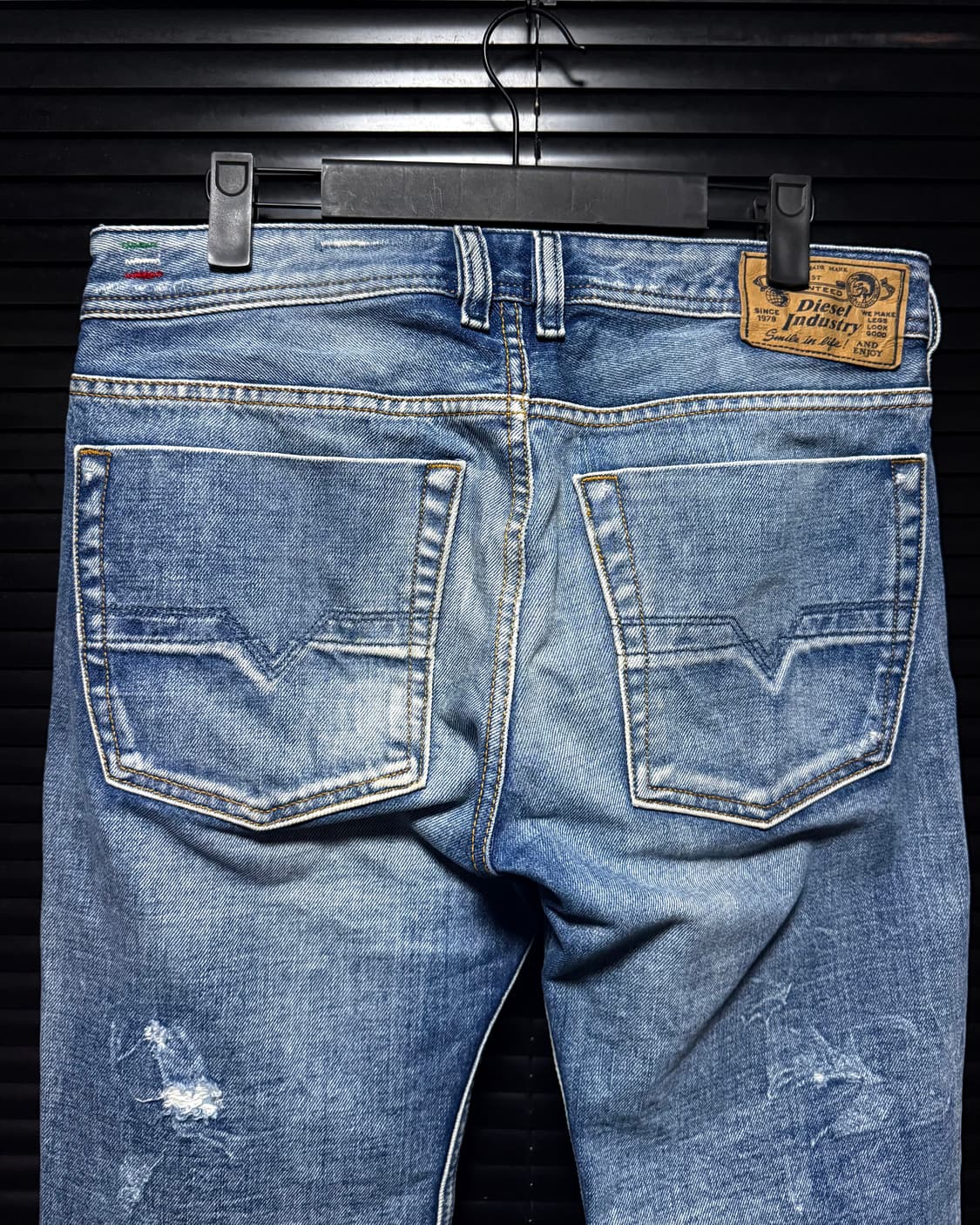 디젤 ZATINY 자타니 샌드 워싱 데님 찢청 30 명품 일자핏 워크팬츠 상품이미지4