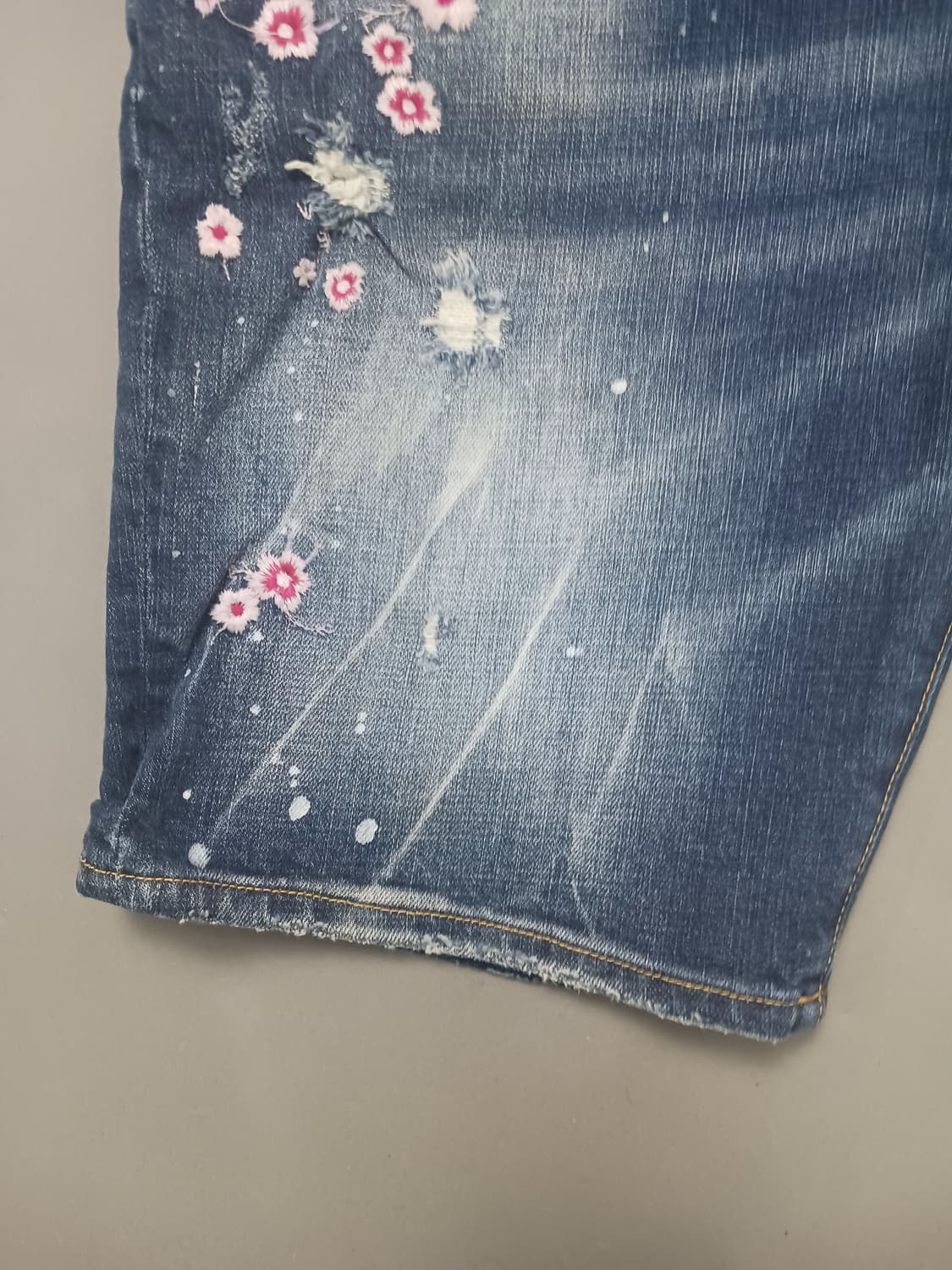 [34] 디스퀘어드2 플라워자수 데님 쇼츠 청반바지 상품이미지3