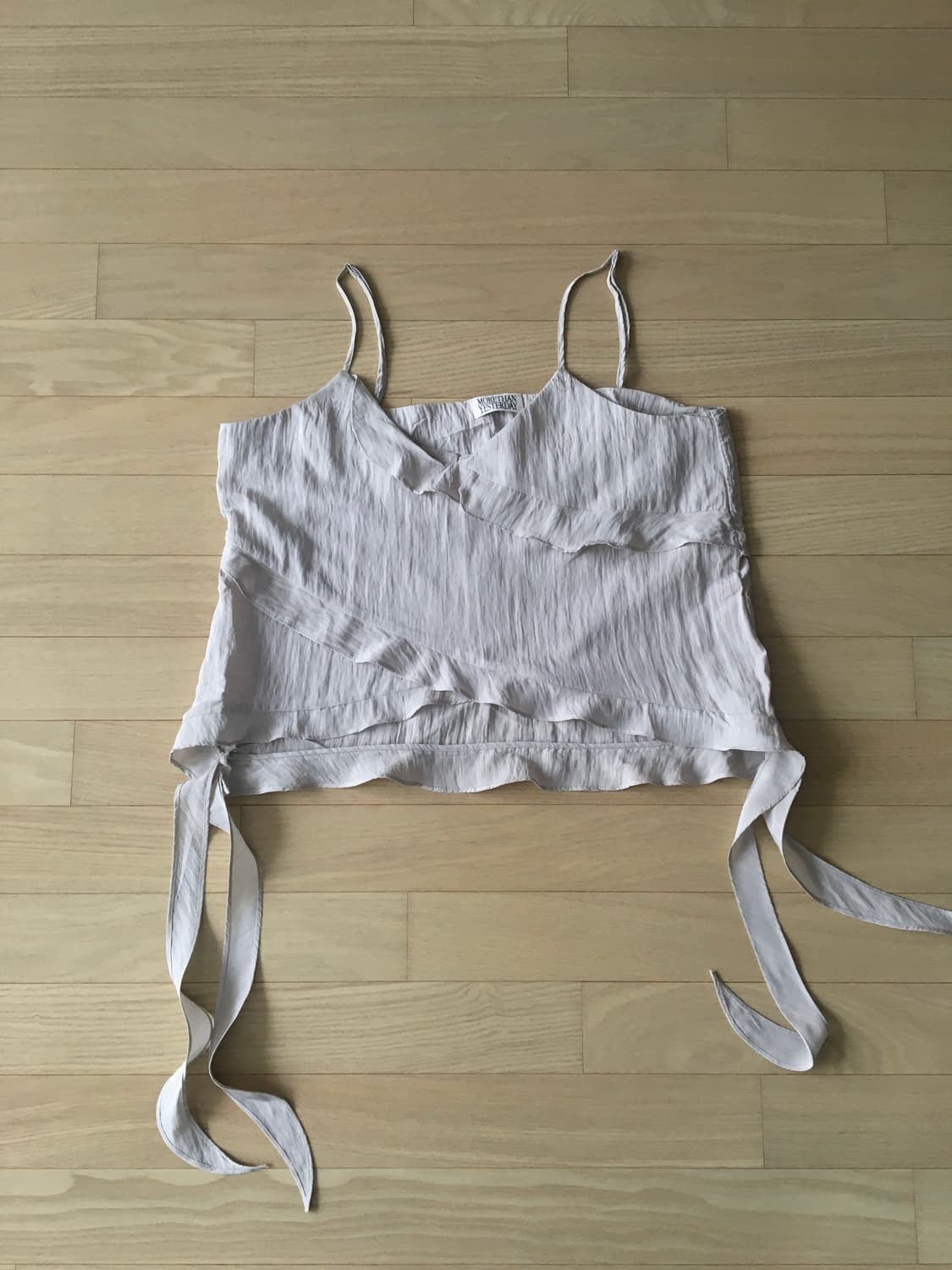 모어댄 예스더데이 프릴나시 상품이미지1