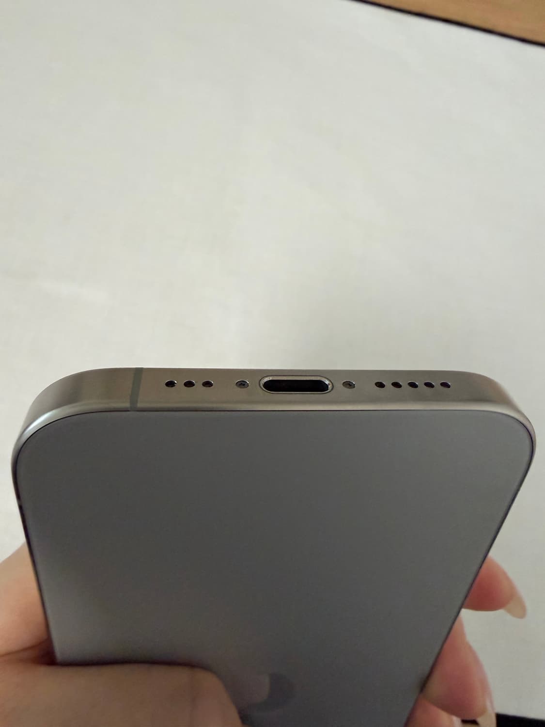 아이폰15pro 내츄럴티타늄 256g (전체 기스없음/배터리87%) 상품이미지4