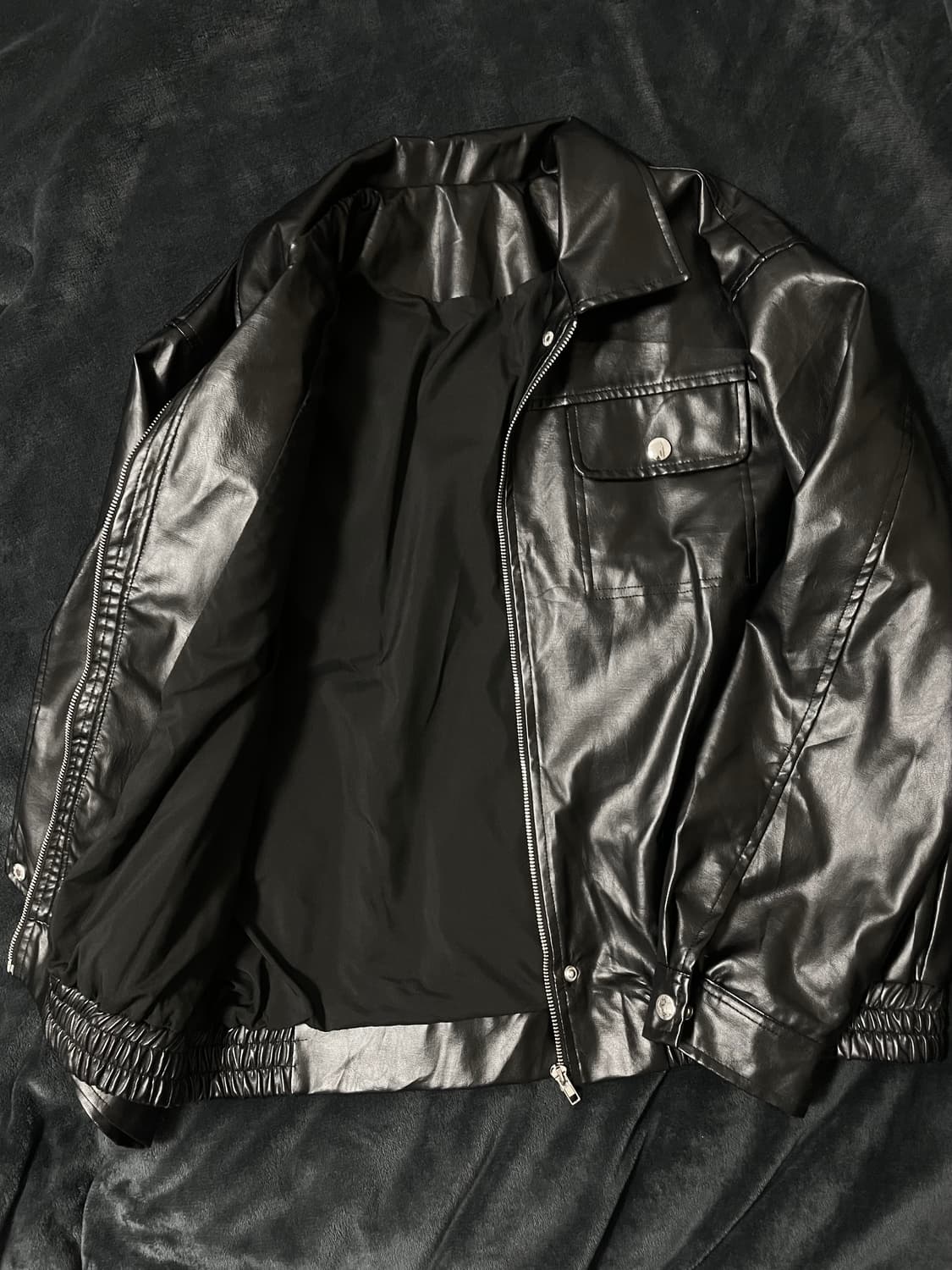 00s 포켓 페이크 레더 봄버 오버핏 자켓 블랙 락시크무채색 자라st 상품이미지4
