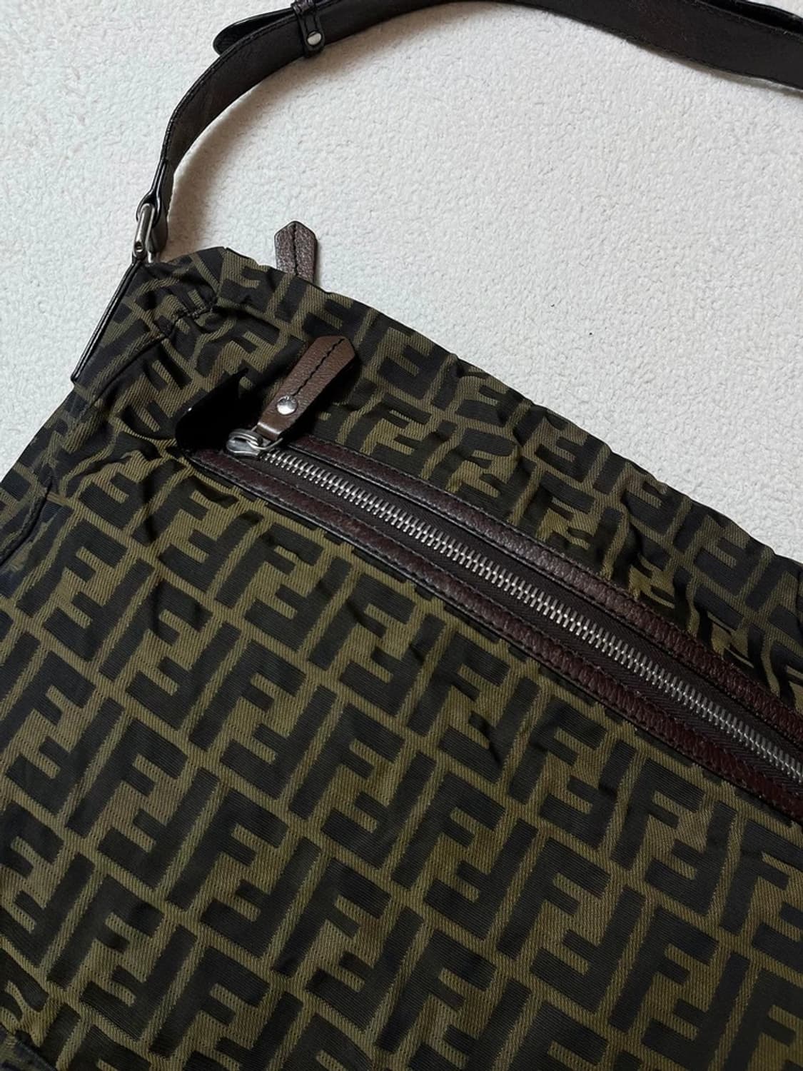 펜디 FENDI 90's 주카 패턴 크로스백 Q1260 상품이미지6