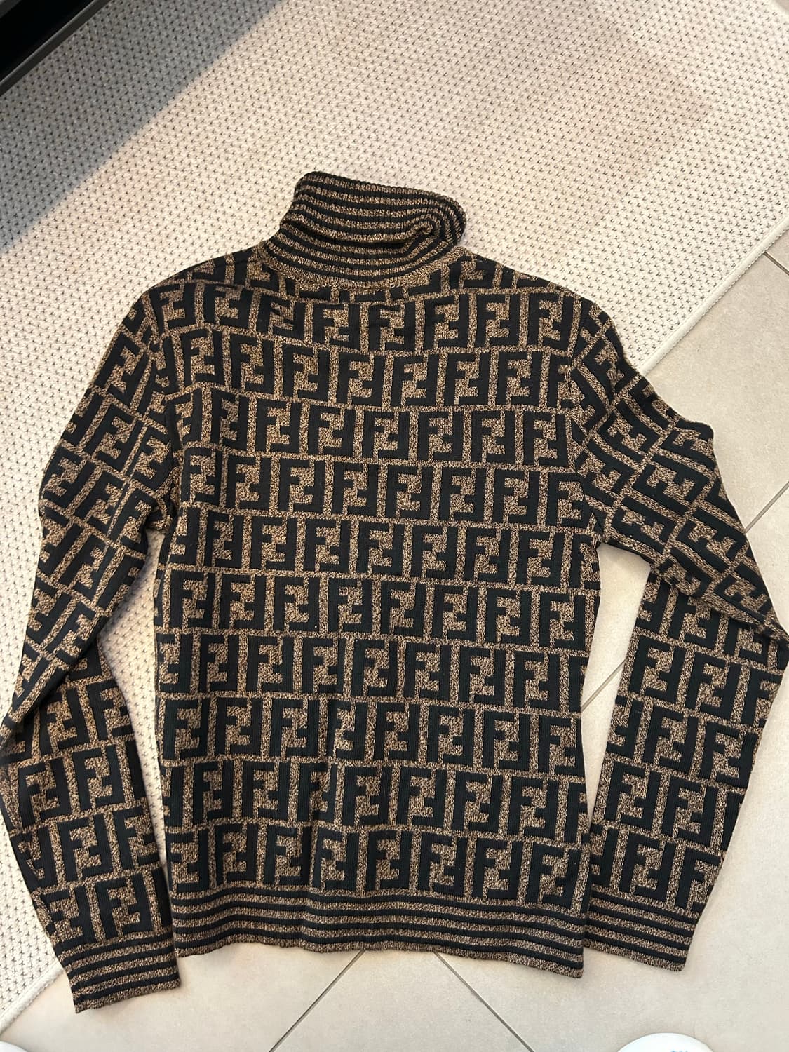 펜디 니트 상품이미지3