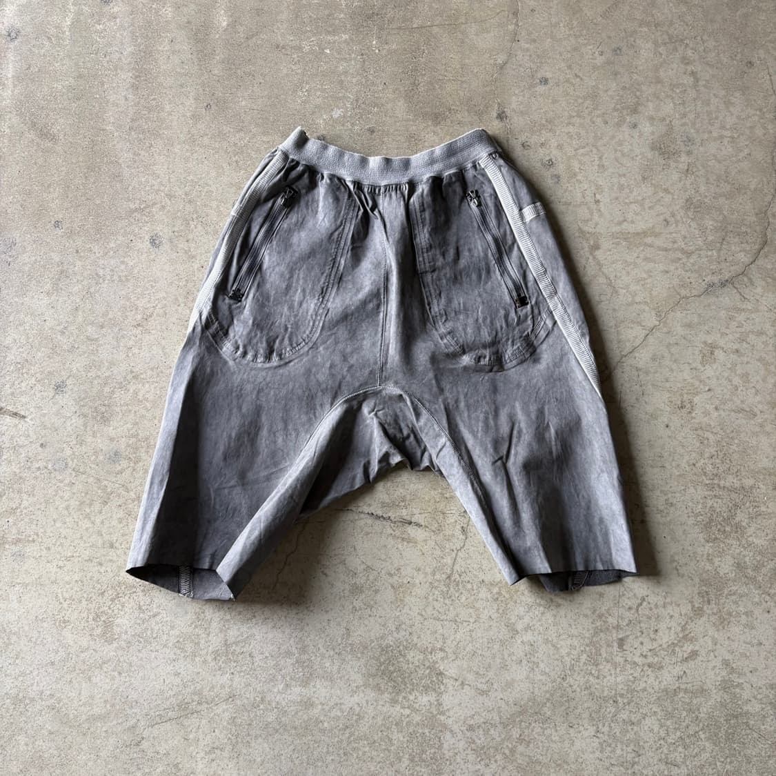 아이작 셀럼 레더 쇼츠 상품이미지1