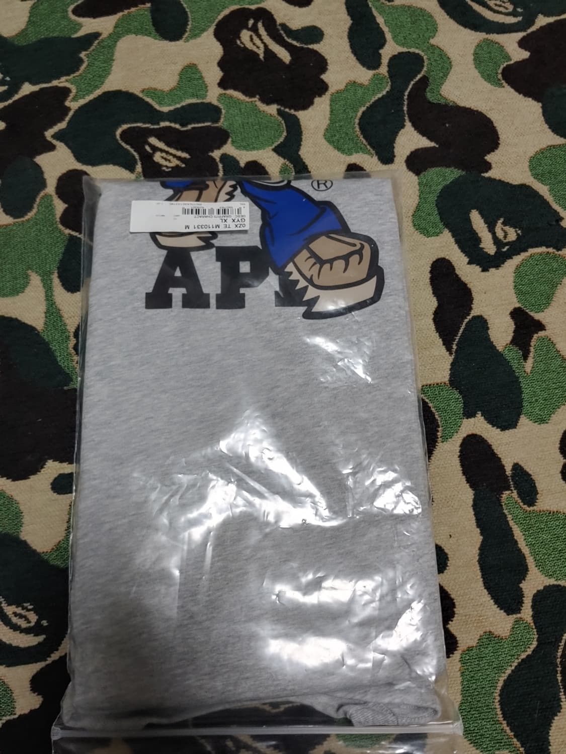 [큰XL] 베이프 그래피티 캐릭터 컬리지 릴렉스드핏 반팔티 상품이미지4