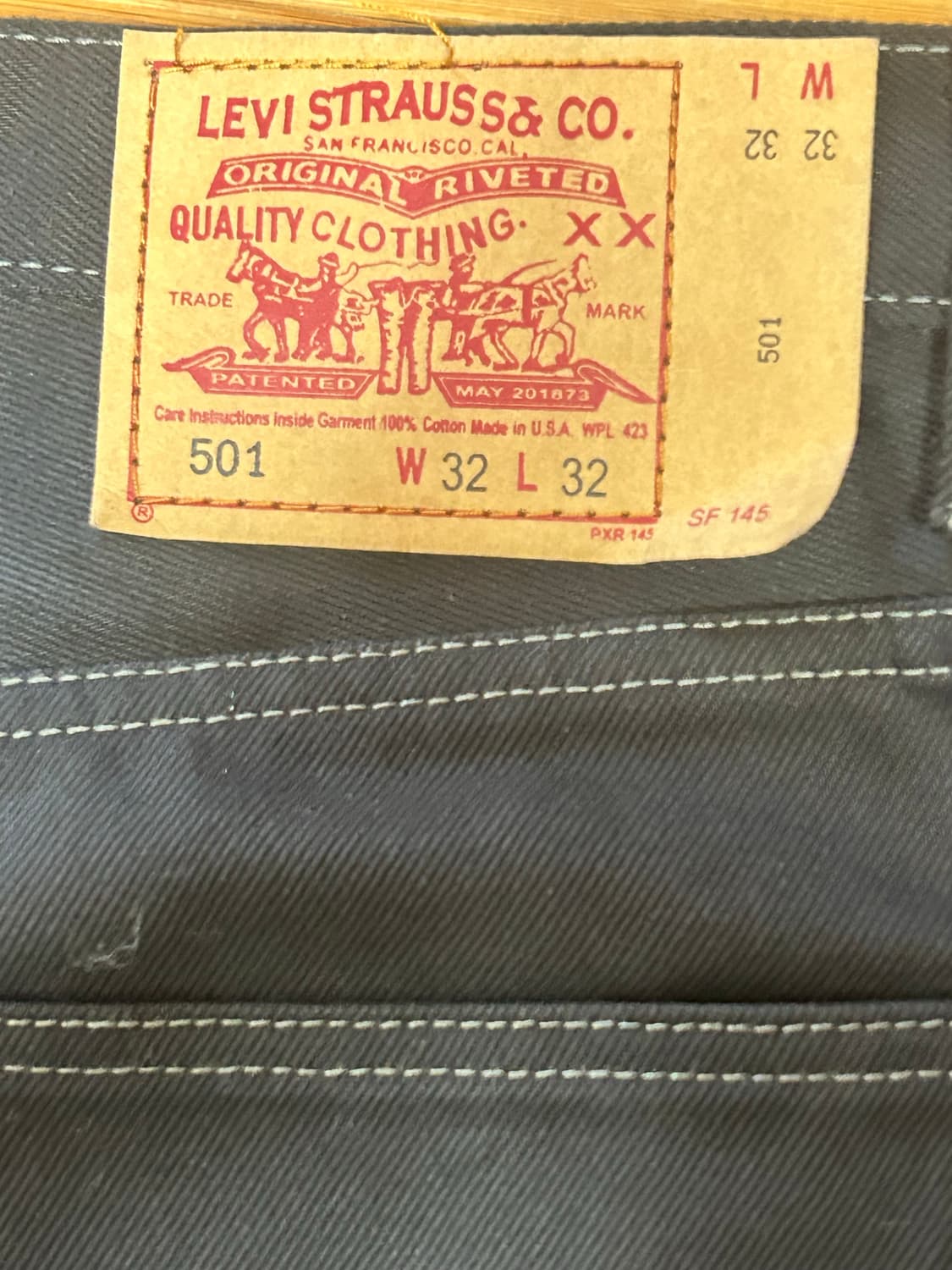리바이스501BIGE검정 팝니다 상품이미지3