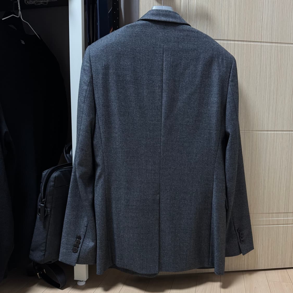 솔리드옴므 우영미 블레이저 자켓 차콜 상품이미지5