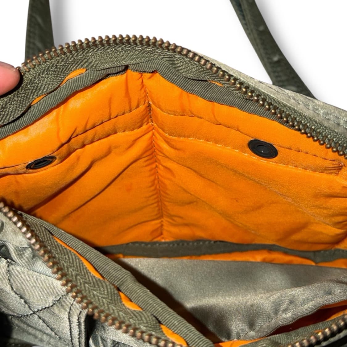 요시다포터 탱커 숄더백 세이지그린 (small size) 상품이미지5