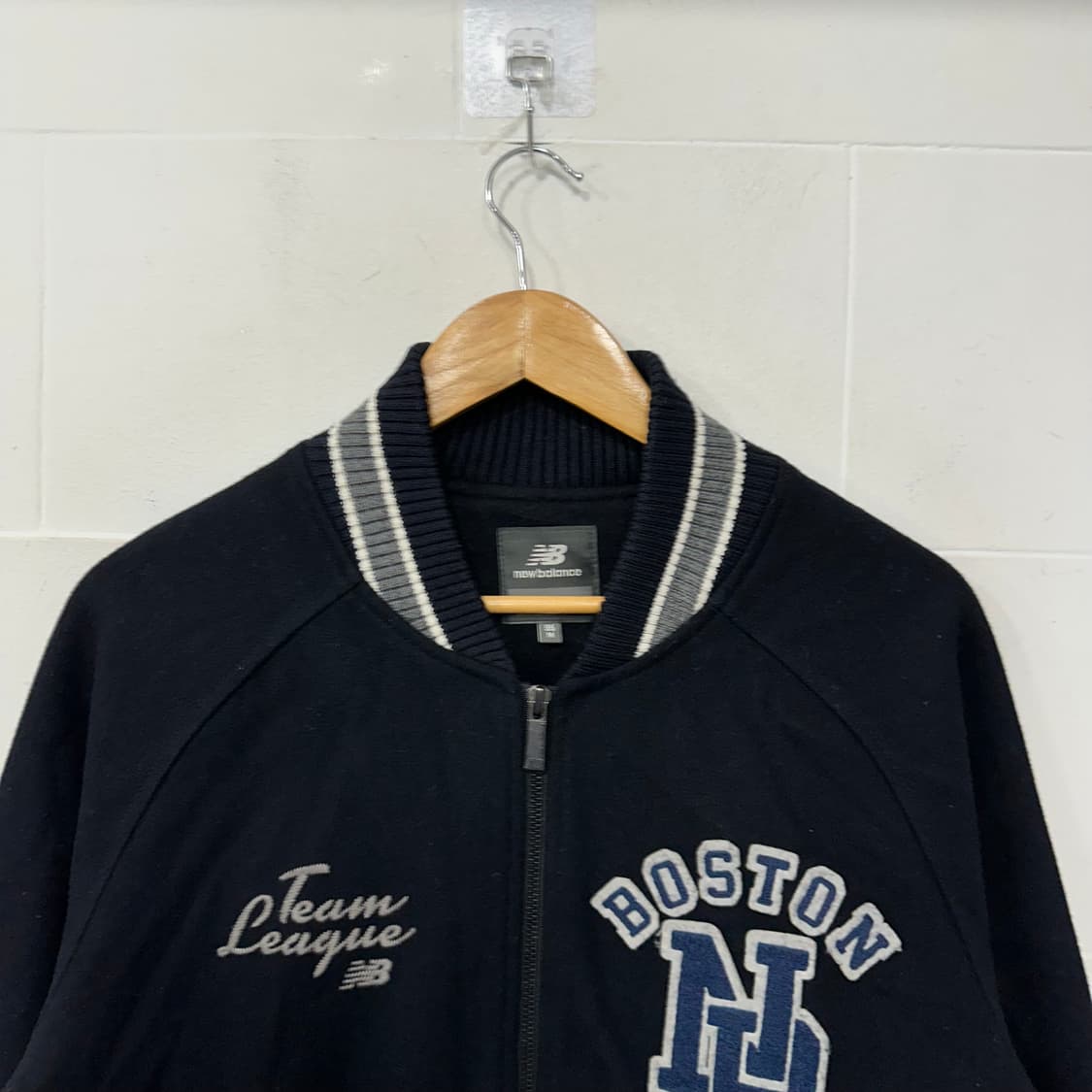 뉴발란스 바시티 자켓 상품이미지2