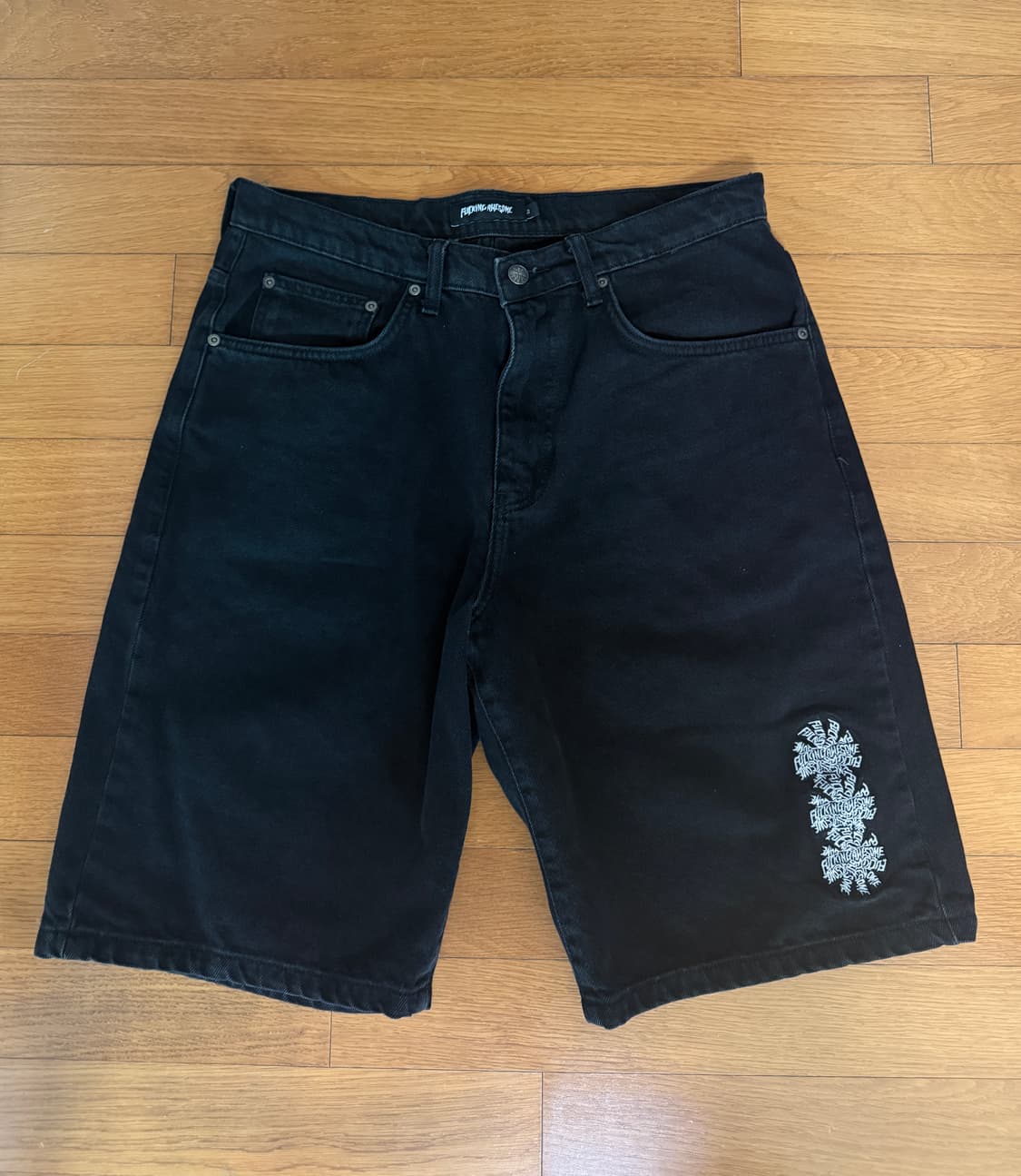 퍼킹어썸 스파이럴 데님 쇼츠 32 상품이미지1